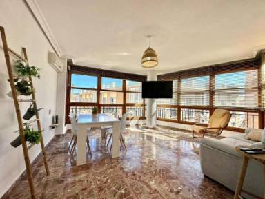 120 m² House
