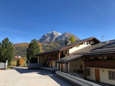Residenz La Mora 23 / "Bergbahnen und ÖV all inklusive" im Sommer