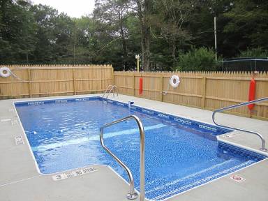 Cottage Pool Kauneonga Lake