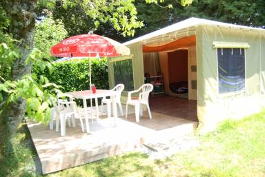 Mobil-home avec barbecue