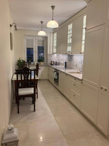 Apartament  Kajetany