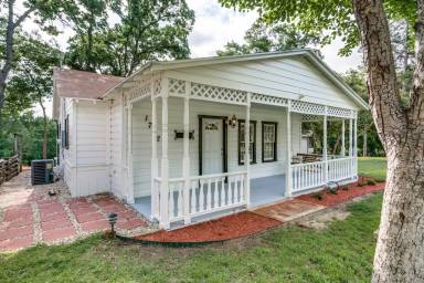 House Grapevine