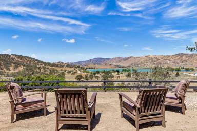 House Pool Golden Hills