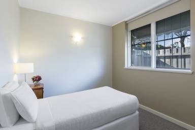 Motel Balcony/Patio Croydon South