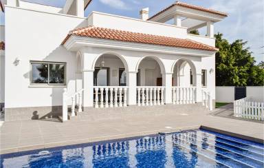 House Los Montesinos
