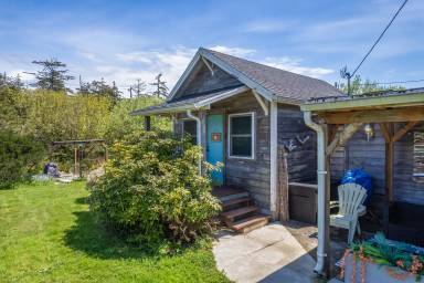 Airbnb  Rockaway Beach