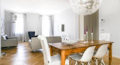 120 m² Apartment
