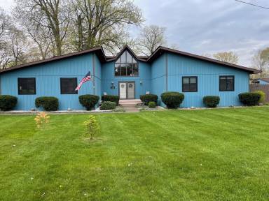House  Watervliet