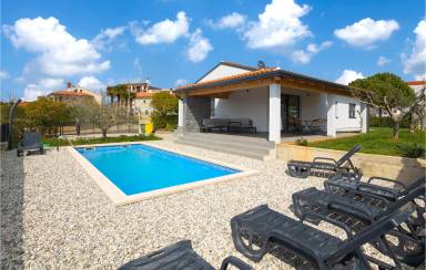 110 m² House