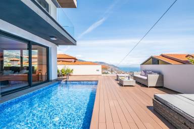 328 m² Villa