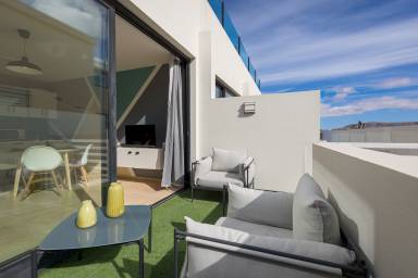 Maravilloso apartamento con terraza | Al lado de la playa