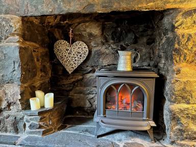 Family-oriented lovely cottage with terrace & garden | Mountain view | Pets allowed