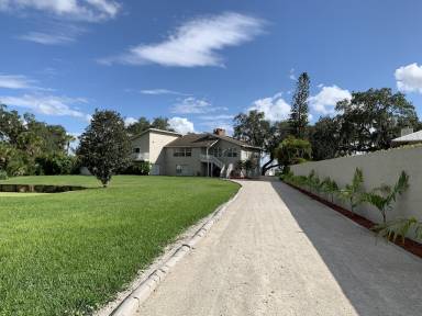 House Ellenton