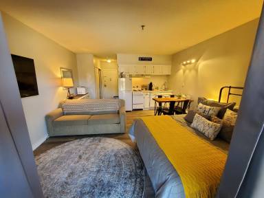 Condo  Lincoln