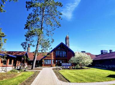 Condo  Gaylord