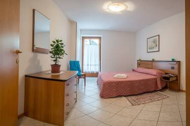Splendido alloggio totalmente attrezzato con giardino e terrazza | Vista sul lago | Vicino alla spiaggia