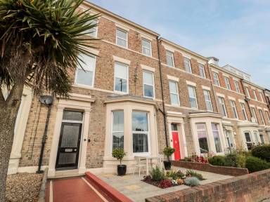 Cottage Whitley Bay