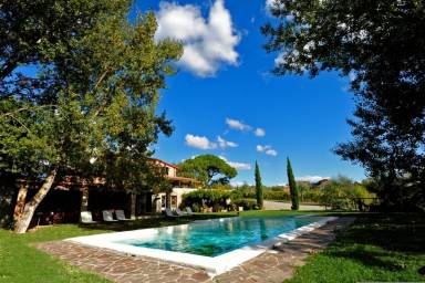 Accogliente casa a Castelnuovo Berardenga con piscina esterna