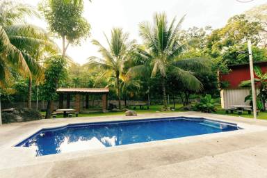 Encantador apartamento vacacional con piscina y jardín | Vistas al jardín | Adaptado para el teletrabajo