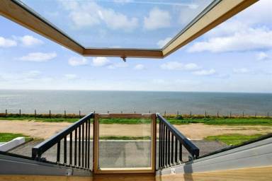 Family-oriented lovely flat | Nature view | Good for workation