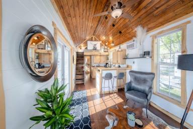 Cabin Draper