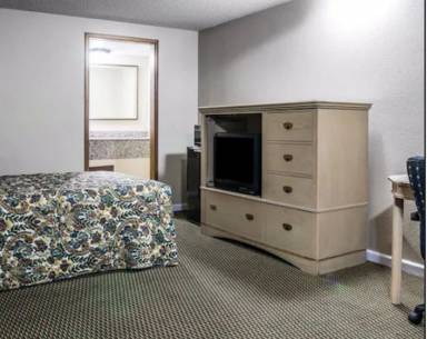 Motel  Charleston Township