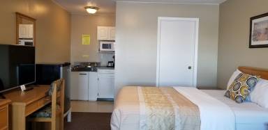 Motel Kitchen Athabasca