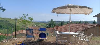 Un appartamento vacanze a Bagni San Filippo: tra terme e natura - HomeToGo