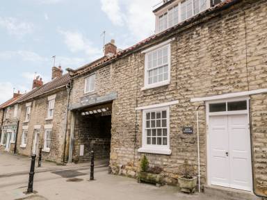 Cottage Pickering