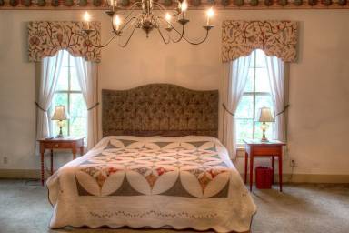 Bed and breakfast  Springfield
