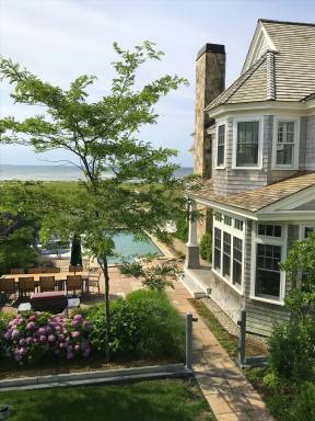 Airbnb  Provincetown
