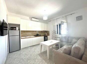 Rental apartment with patio | Perfect for remote work — photo 5