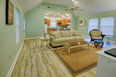 Cottage Mandeville