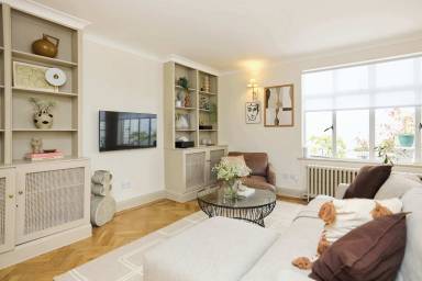 Apartment with terrace