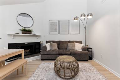 84 m² Condo