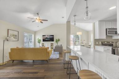 Airbnb  Mid City South
