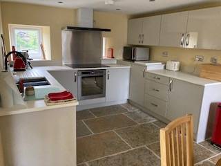 Cottage at Inch Farm, solitude beside the River — photo 4
