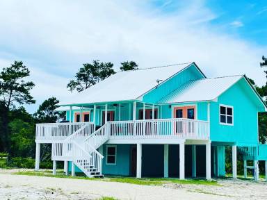 House  Carrabelle