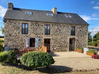 Farmhouse  Jugon-les-Lacs