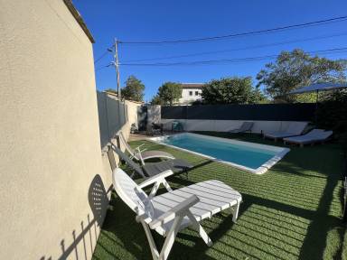 House Pool Deaux