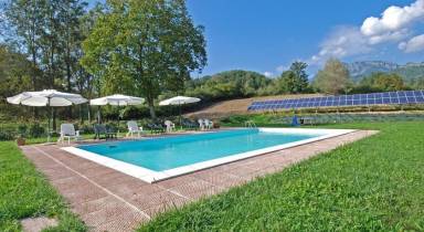 Spettacolare casale con piscina