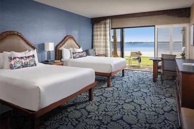 Resort with pool & jacuzzi | Beach view | Beach nearby