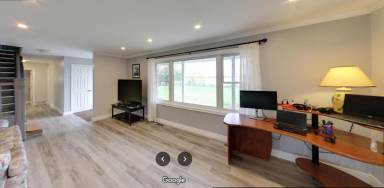 House Pet-friendly Black Lake