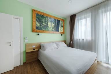 Camera privata con terrazza, giardino e internet veloce | Vista sulla montagna