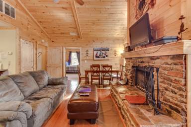 Cabin Helen