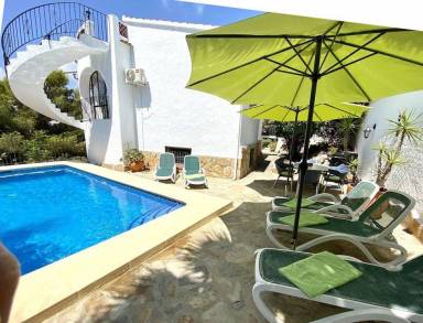 Ferienhaus in Benissa mit Privatem Pool und Meerblick