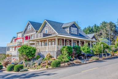 House Lincoln City