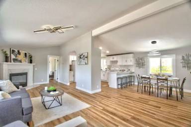 House  Fallbrook