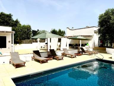 Villa Di Capo -Wunderschönes Landhaus mit Pool und grossem Garten in Ostuni.
