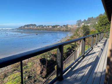 House  Yachats